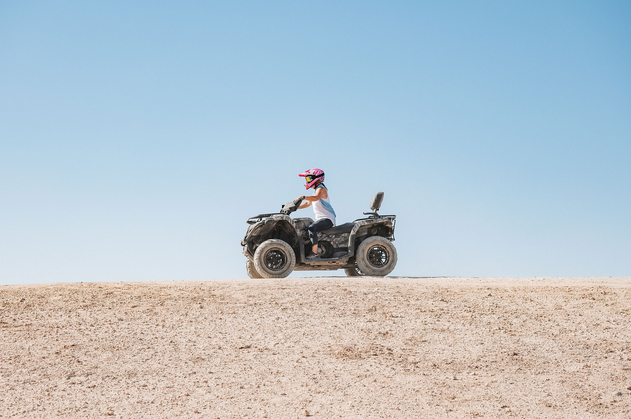 Balade en Quad, Déjeuner et Accès à la Piscine.